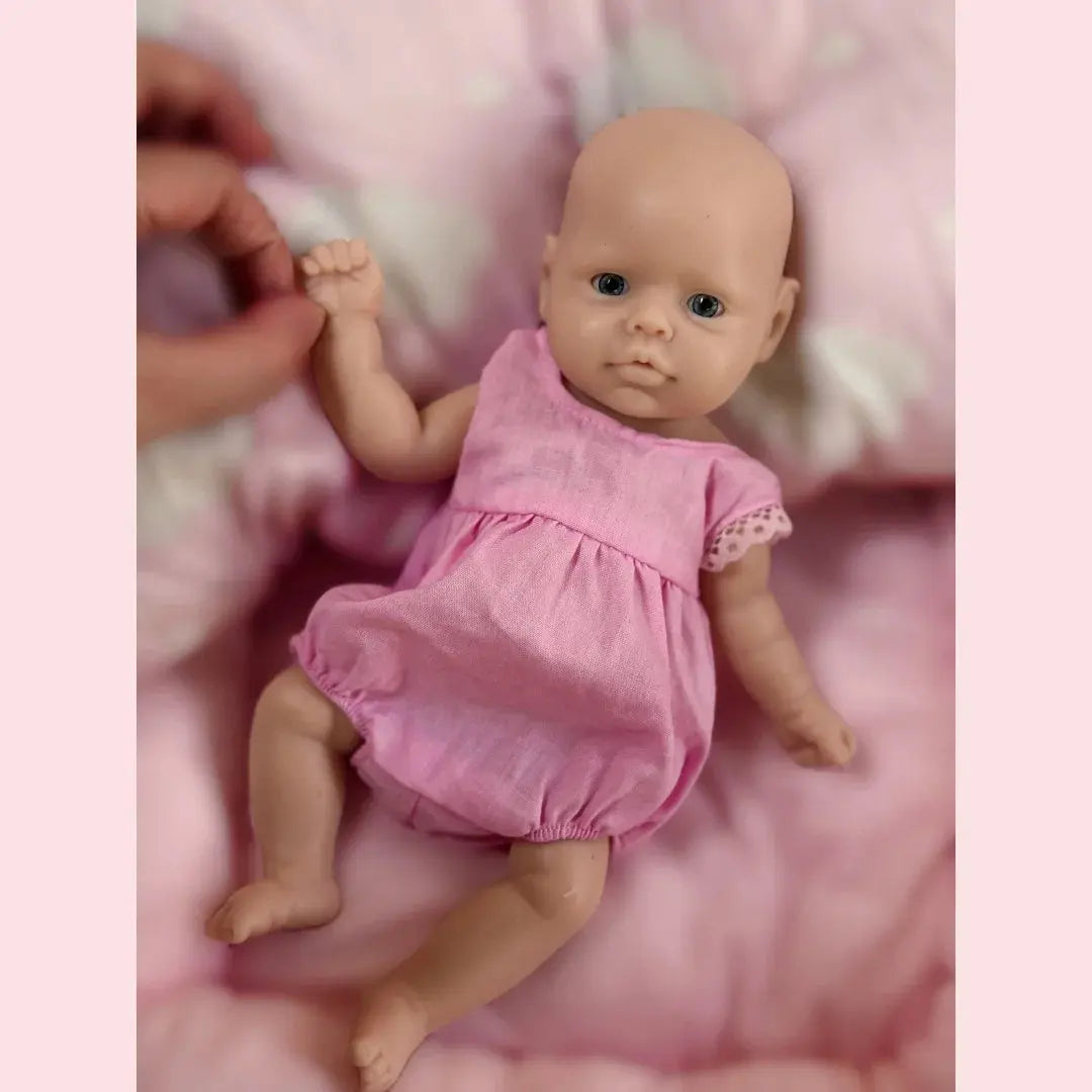 10Inch /2 Styles Washable Unpainted Open Eyes Solid Silicone Girls Doll Soft Touch Feeling Lifelike Realistic Bebe Reborn lifelikesiliconereborns.com