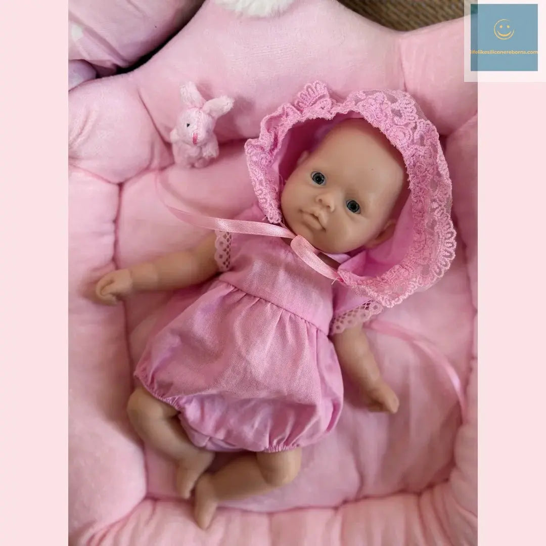 10Inch /2 Styles Washable Unpainted Open Eyes Solid Silicone Girls Doll Soft Touch Feeling Lifelike Realistic Bebe Reborn lifelikesiliconereborns.com