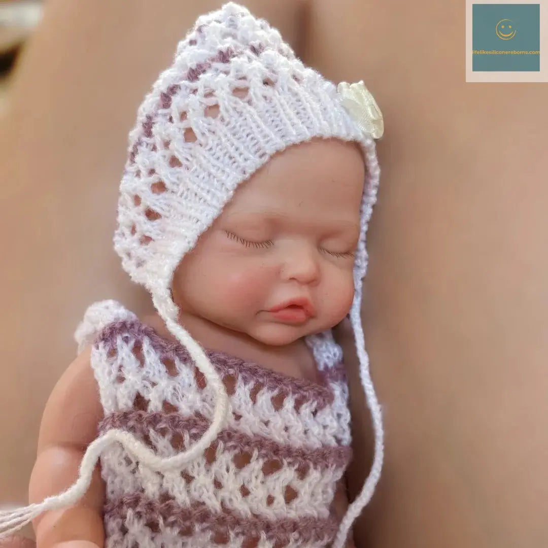 10Inch Sleeping Silicone bébé reborn Girl Doll With Painted Skin Full Body Silicone Lifelike Reborn Dolls lifelikesiliconereborns.com