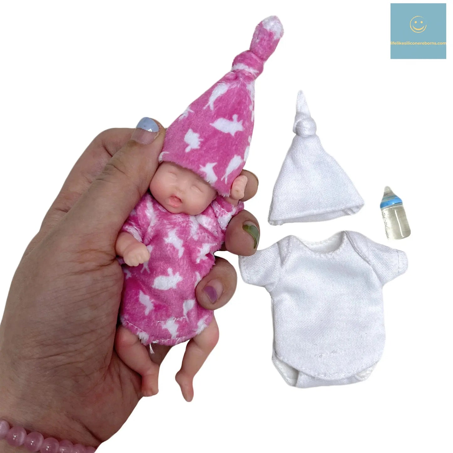 11CM Painted Mini Silicone Palm Girl With 2 Set of Outfits Cute Handmade Full Body Solid Reborn Baby Doll Toys реборн мальчик - lifelikesiliconereborns.com