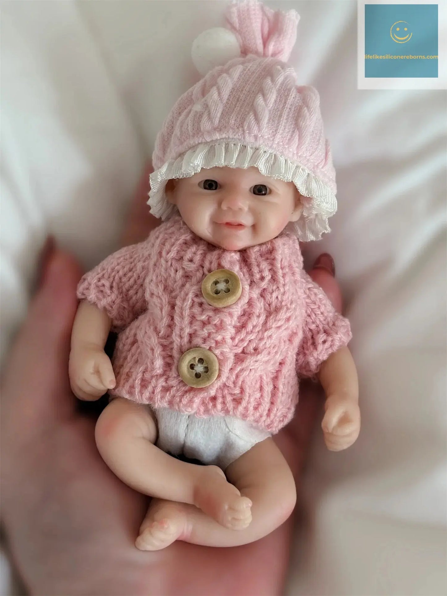 15cm Can Washable Mini Vivienne Solid Silicone Bebe Reborn Girl Doll WIth Painted Skin Soft Touch Lifelike Cute Reborn Dolls lifelikesiliconereborns.com