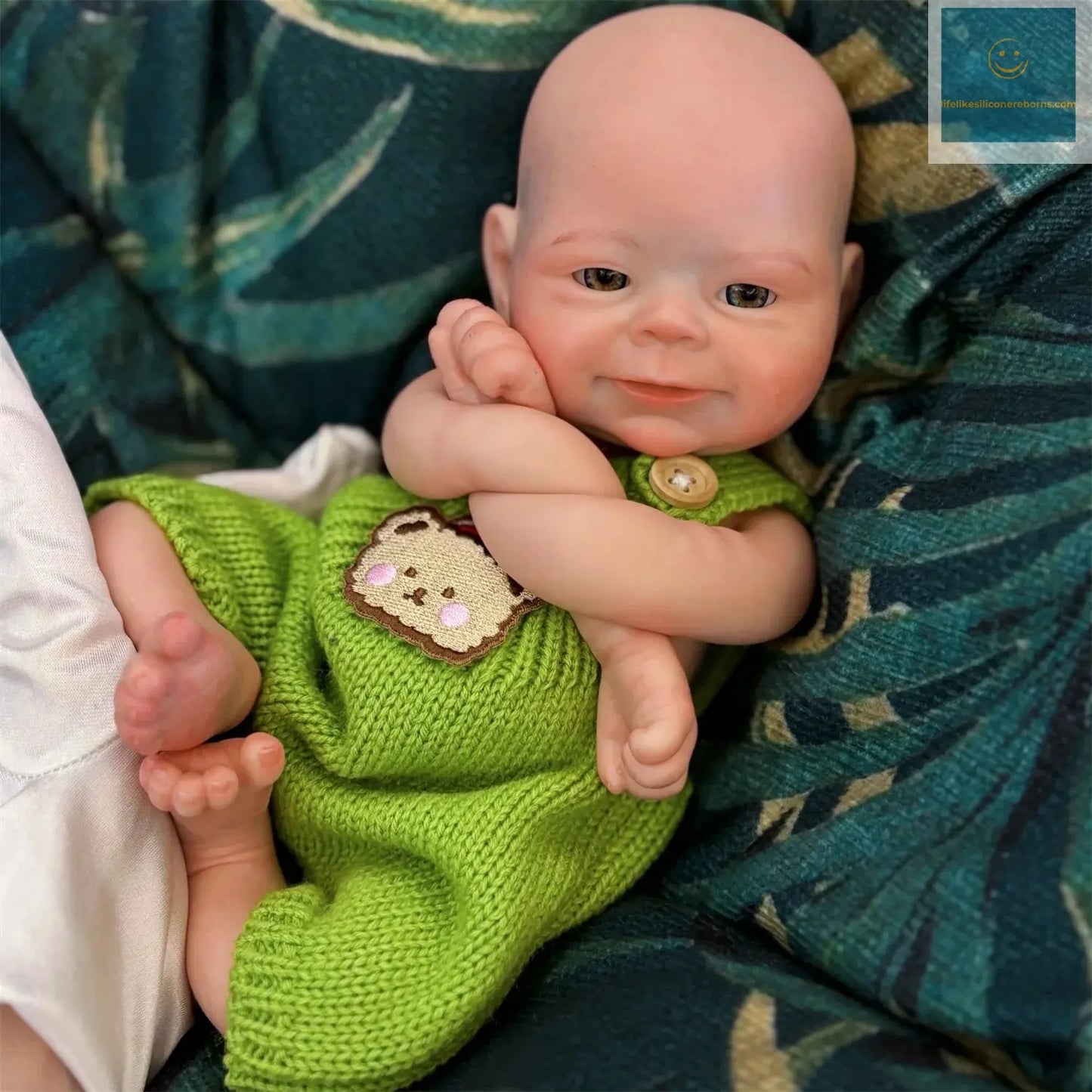 33cm Can Open Mouth Solid Bebe Reborn Girl/Boy With 3D Painted Skin Handmade Soft Touch Lifelike Realistic Newborn Doll lifelikesiliconereborns.com