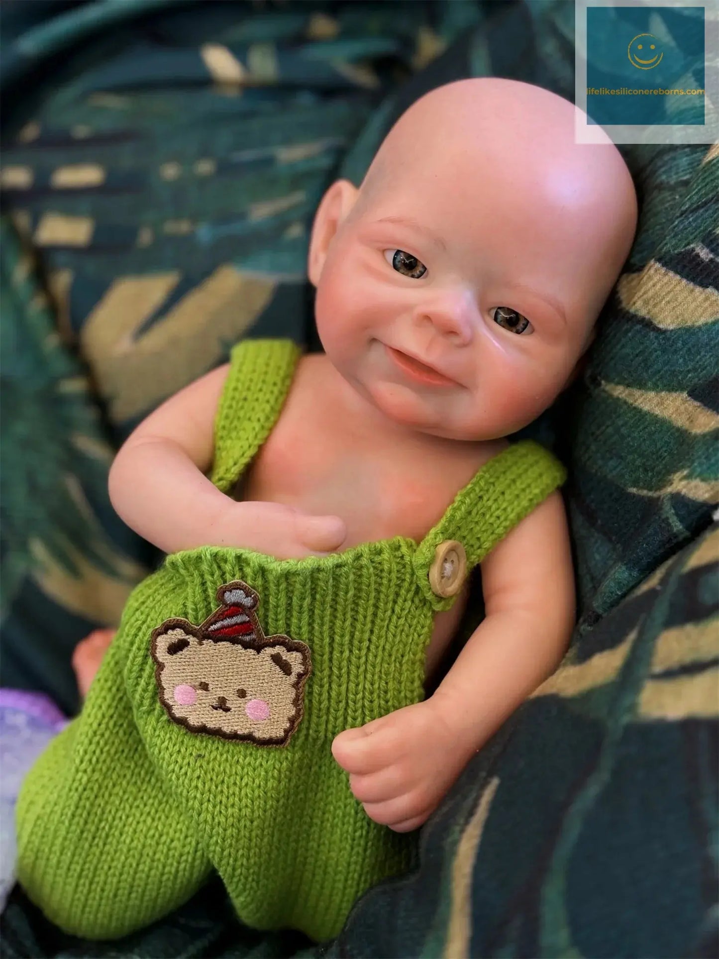 33cm Can Open Mouth Solid Bebe Reborn Girl/Boy With 3D Painted Skin Handmade Soft Touch Lifelike Realistic Newborn Doll lifelikesiliconereborns.com