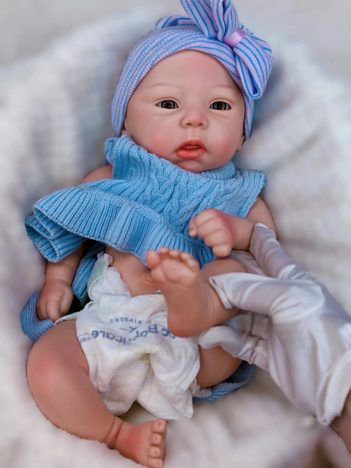 45cm Can Open Mouth & Washable Silicone Bebe Reborn Girl With Painted Skin Soft Touch Feeling Lifelike bebe reborn de silicona lifelikesiliconereborns.com