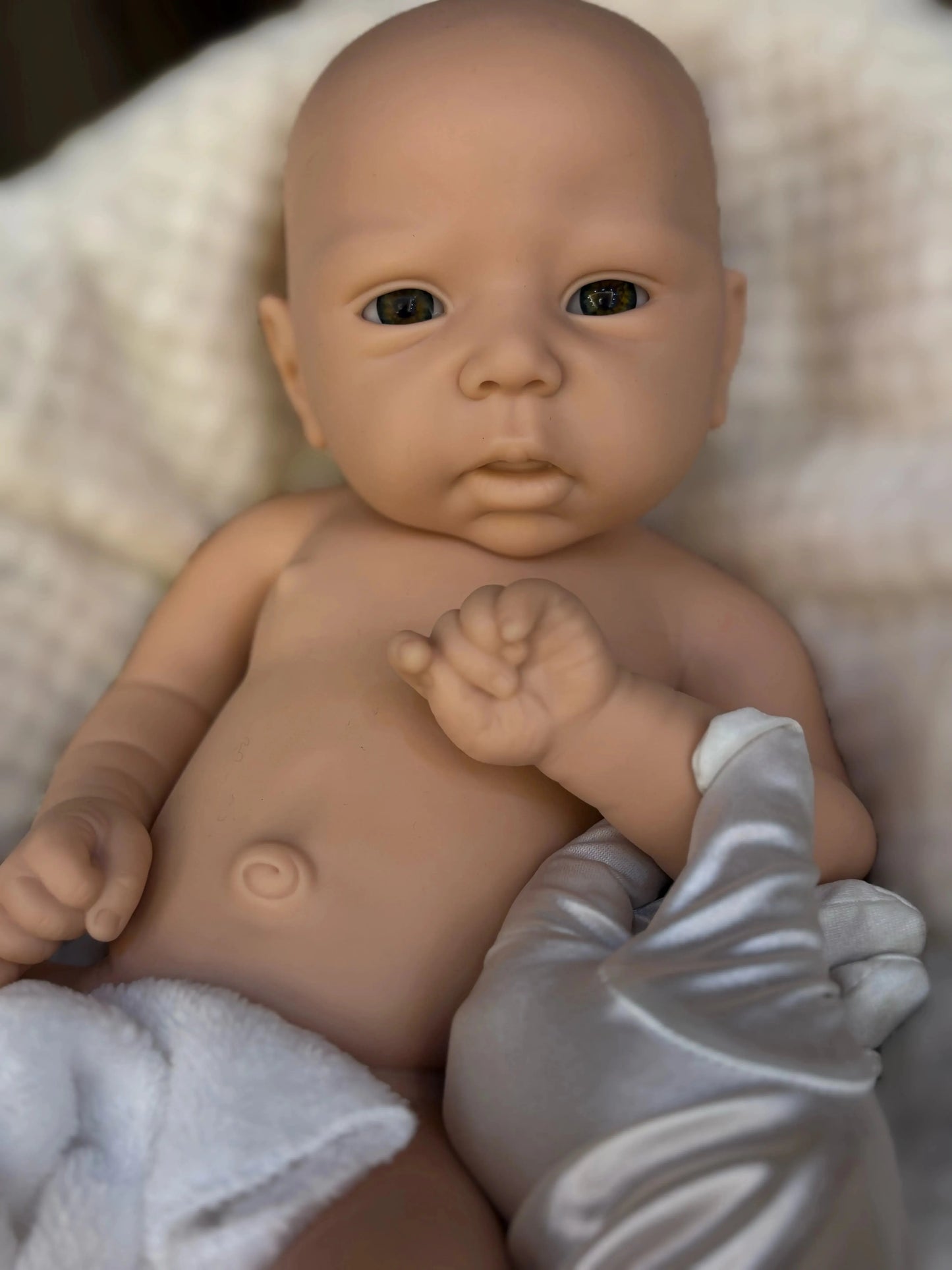 45cm Can Open Mouth & Washable Silicone Bebe Reborn Girl With Painted Skin Soft Touch Feeling Lifelike bebe reborn de silicona lifelikesiliconereborns.com