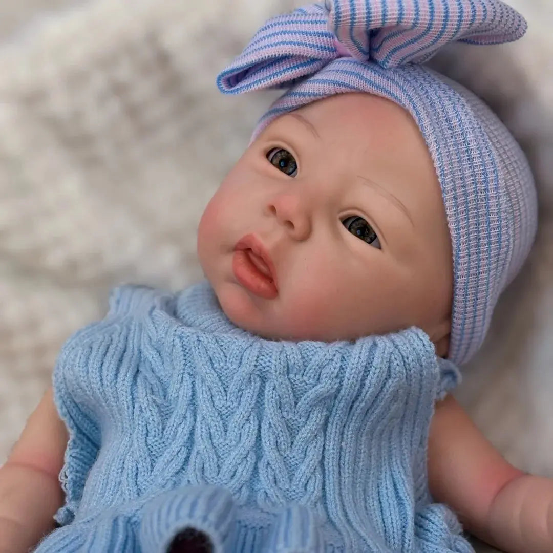 45cm Can Open Mouth & Washable Silicone Bebe Reborn Girl With Painted Skin Soft Touch Feeling Lifelike bebe reborn de silicona lifelikesiliconereborns.com
