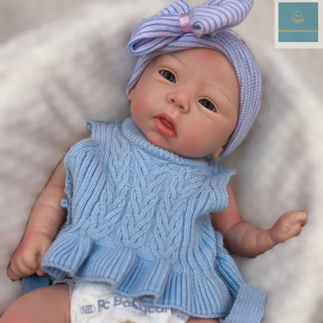45cm Can Open Mouth & Washable Silicone Bebe Reborn Girl With Painted Skin Soft Touch Feeling Lifelike bebe reborn de silicona lifelikesiliconereborns.com