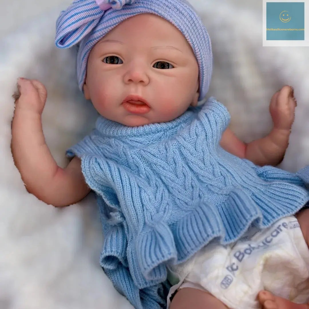 45cm Can Open Mouth & Washable Silicone Bebe Reborn Girl With Painted Skin Soft Touch Feeling Lifelike bebe reborn de silicona lifelikesiliconereborns.com