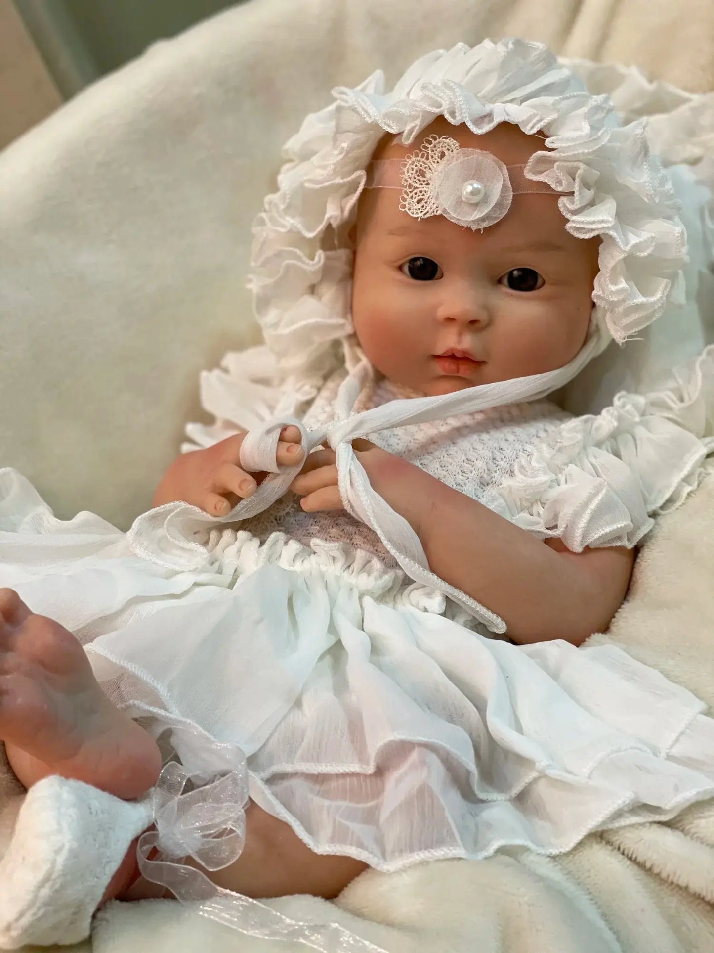 45cm Full Body Solid Silicone Bebe Reborn Girl 3D Painted Skin Handmade Lifelike Real Corpo De Silicone Doll lifelikesiliconereborns.com