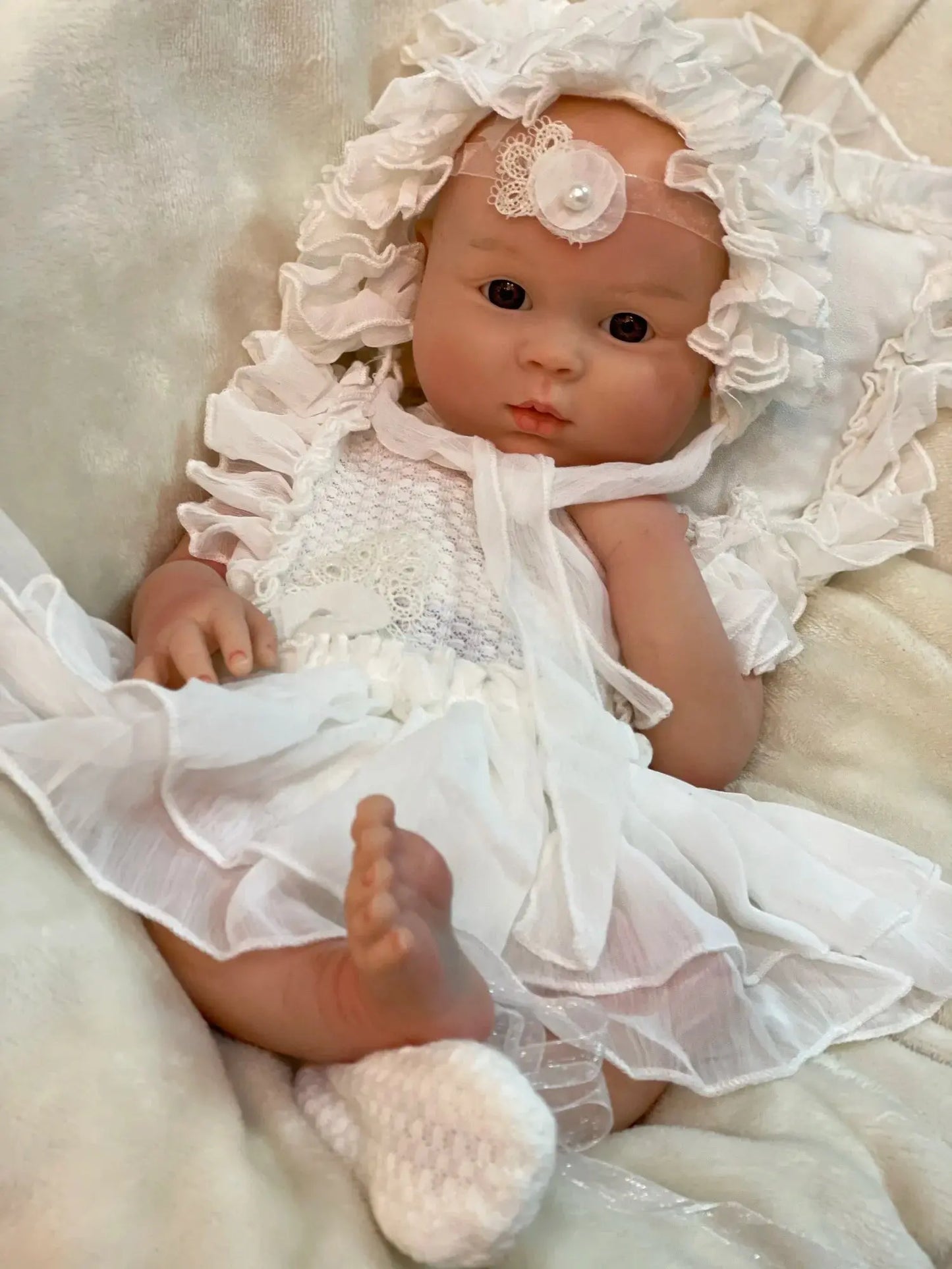 45cm Full Body Solid Silicone Bebe Reborn Girl 3D Painted Skin Handmade Lifelike Real Corpo De Silicone Doll lifelikesiliconereborns.com