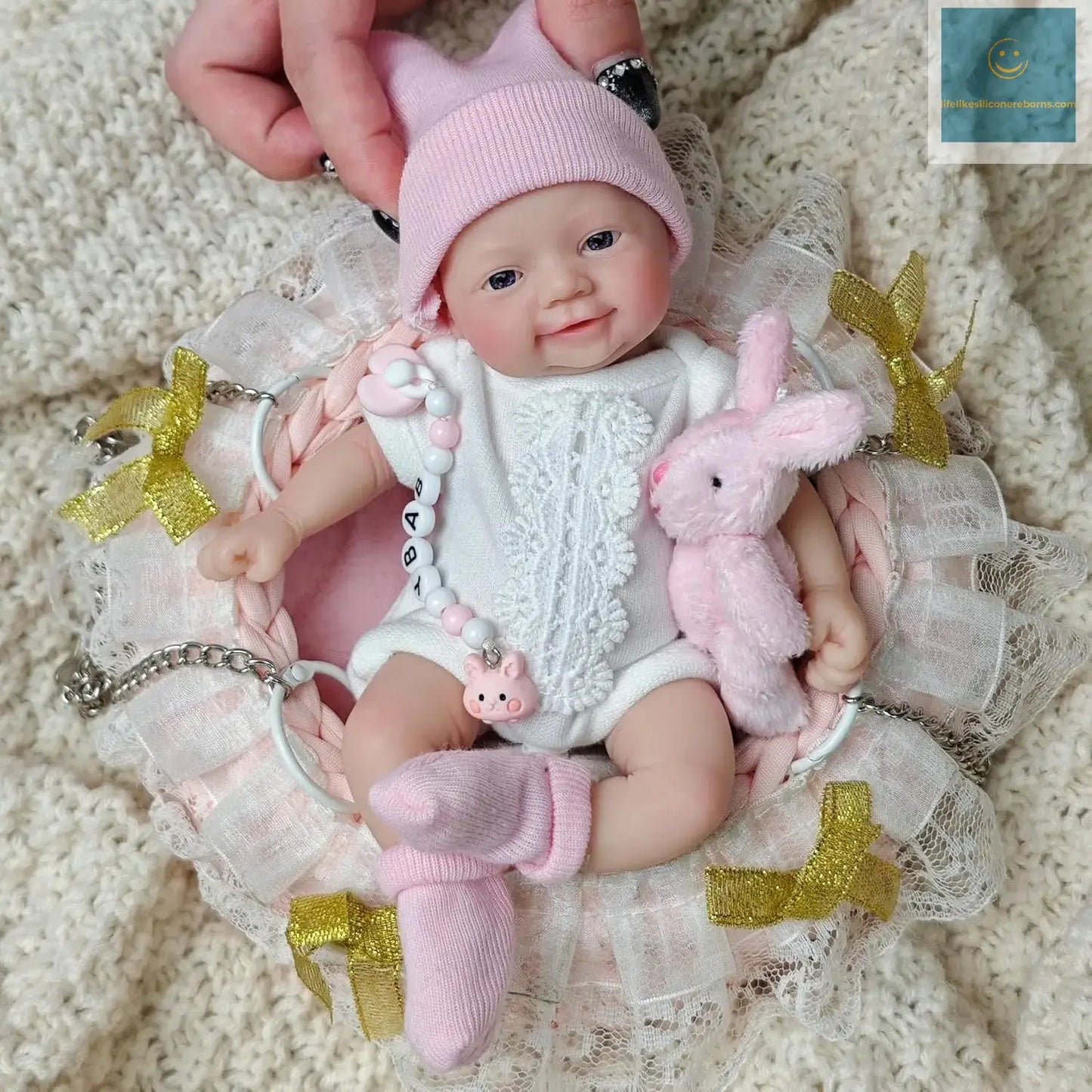 7 inches Reborn Baby Dolls Full Body Silicone Blue Eyes Open Cute Baby Girl The Look Real Baby with Gift Box lifelikesiliconereborns.com