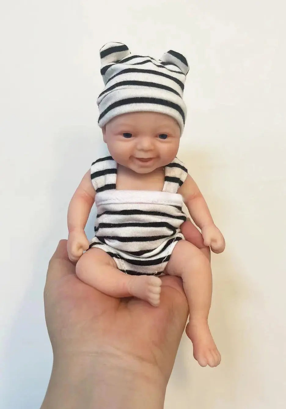 7" Boy Micro Preemie Full Body Silicone Baby Doll "Noah" Lifelike Mini Reborn Doll Surprice Children Anti-Stress lifelikesiliconereborns.com