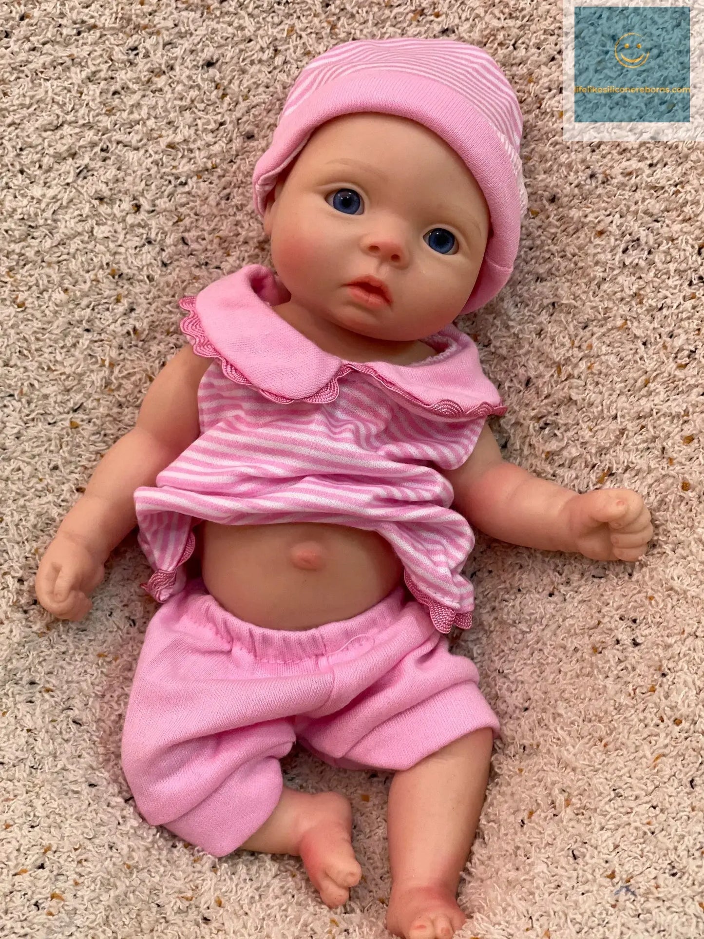 8styles/26cm Open and Close Eyes Cute Soft Full Body Solid Silicone Girl 3D Painted Skin Lifelike Real Corpo De Silicone Doll lifelikesiliconereborns.com