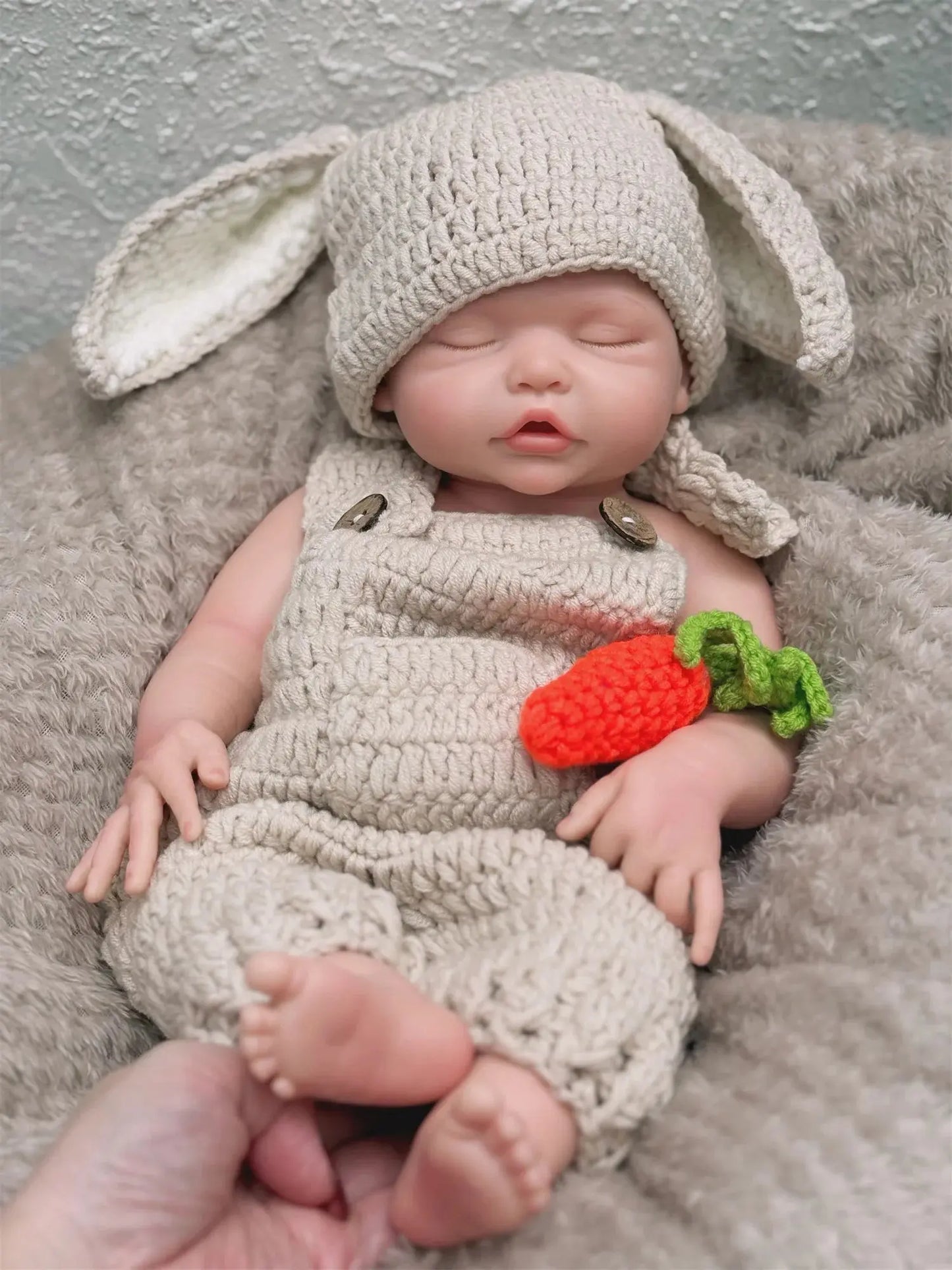 Can Open Mouth 17Inch Washable Close Eyes Full Body Solid Silicone Bebe Reborn Girl HandmadeLifelike Real Corpo De Silicone Doll lifelikesiliconereborns.com