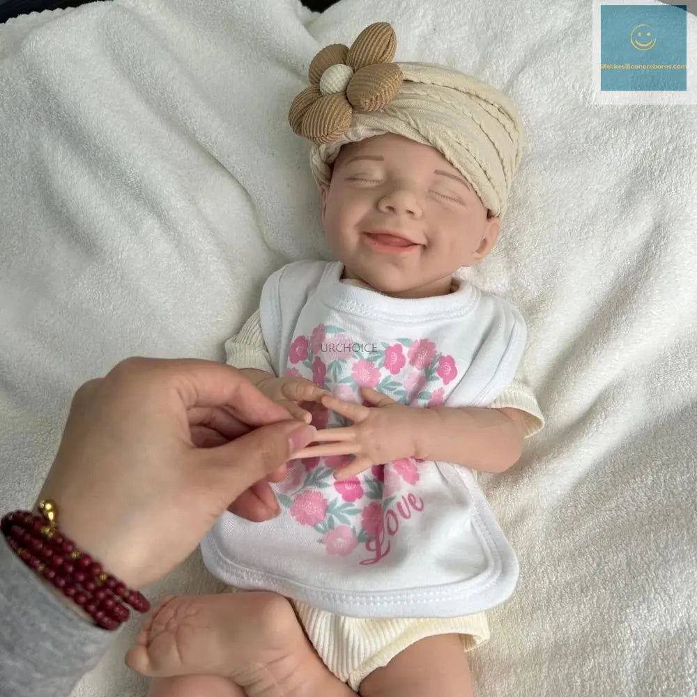 Handmade 45cm Flexible Silicone Reborn Baby Girl Realistic Features And Waterproof Materials Doll For Artist Painter Collector lifelikesiliconereborns.com