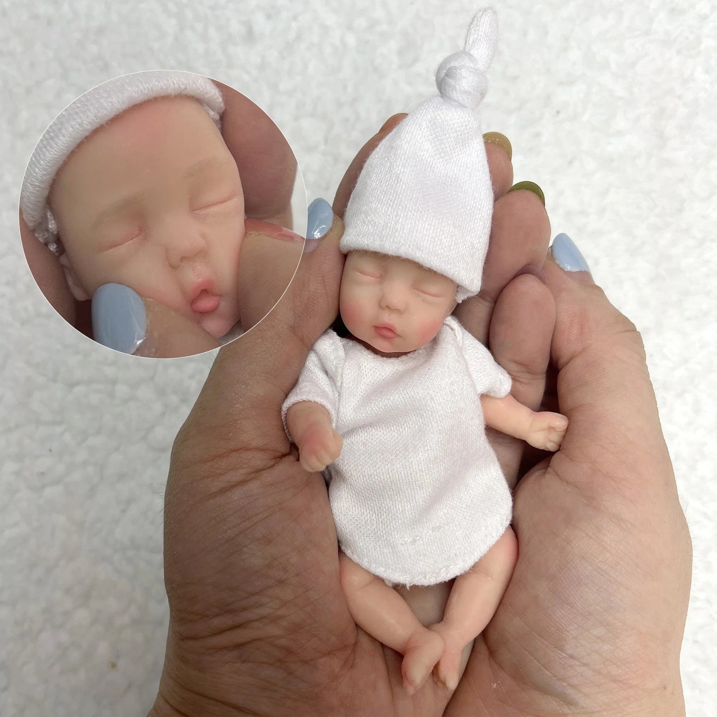 11CM Painted Mini Silicone Palm Girl With 2 Set of Outfits Cute Handmade Full Body Solid Reborn Baby Doll Toys реборн мальчик lifelikesiliconereborns.com