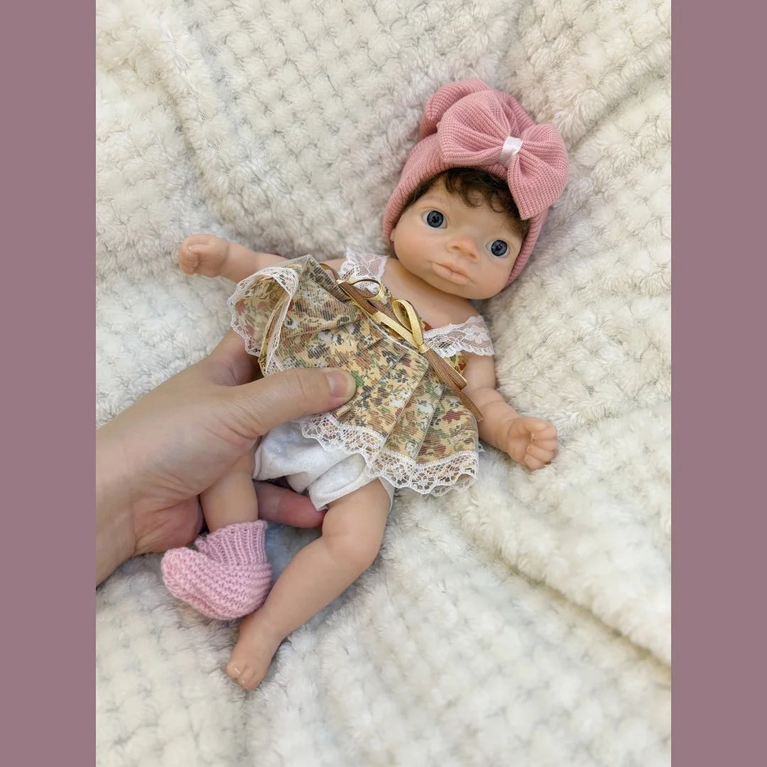 10Inch Washable Open Eyes Lanny Full Body Silicone Bebe Reborn Girl Doll With Rooted Hair Lifelike Realistic Newborn Doll lifelikesiliconereborns.com