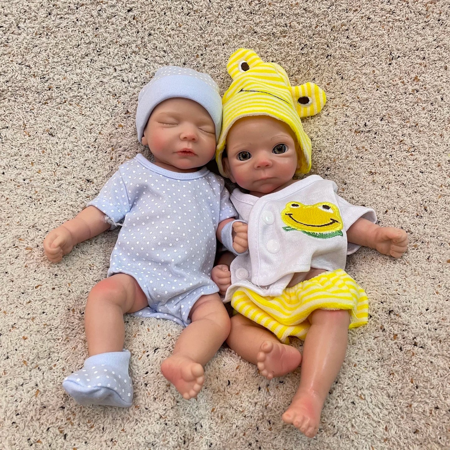 10Inch Silicone Girls Whole Body Soft Solid Silicone Reborn Baby Dolls Handmade Painted Newborn Baby Dolls Toys For Kids Gifts lifelikesiliconereborns.com