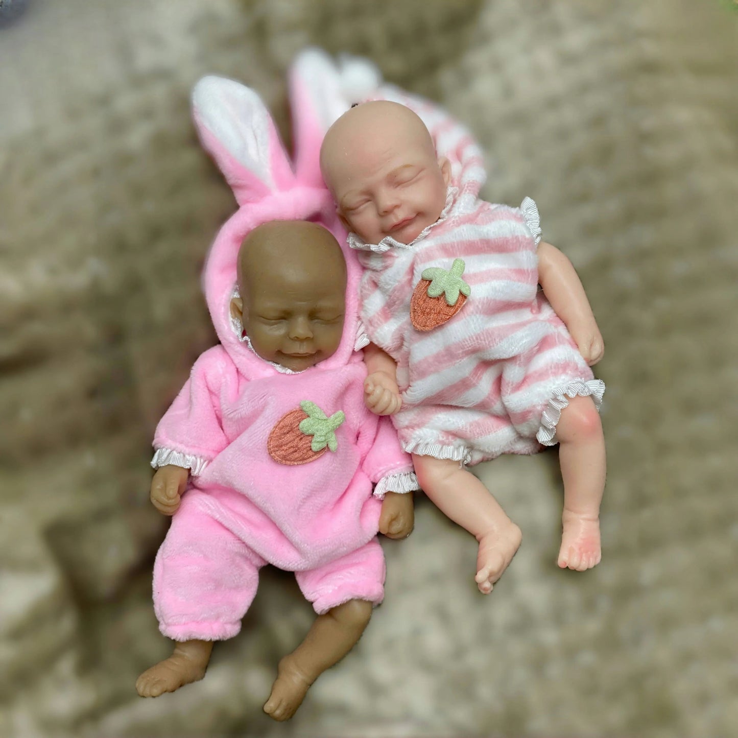 15CM Painted Full Body Solid Silicone Reborn Mini Palm Bebe Dolls Handmade Cute Girl Reborn Silicone Dolls реборн мальчик lifelikesiliconereborns.com