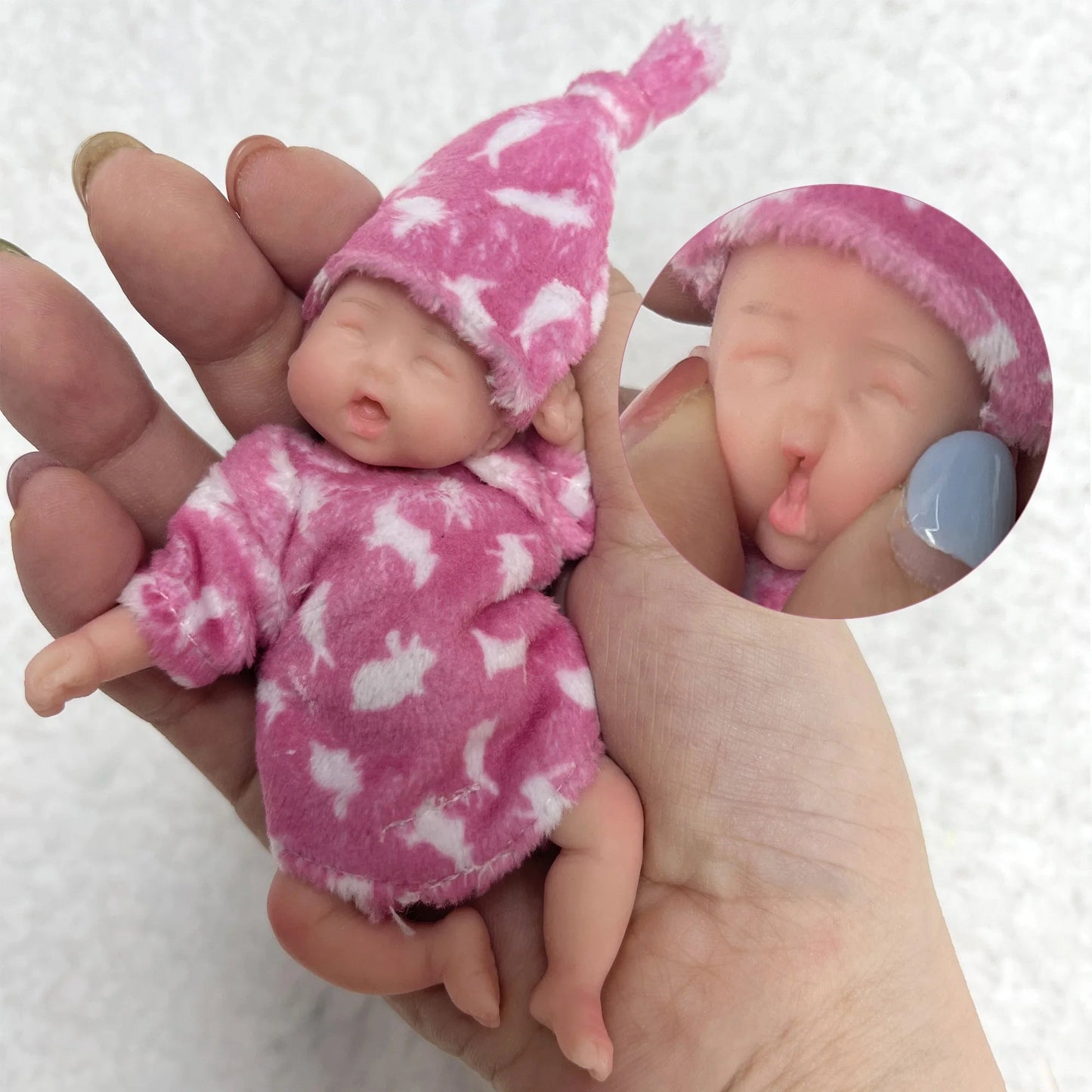 11CM Painted Mini Silicone Palm Girl With 2 Set of Outfits Cute Handmade Full Body Solid Reborn Baby Doll Toys реборн мальчик lifelikesiliconereborns.com