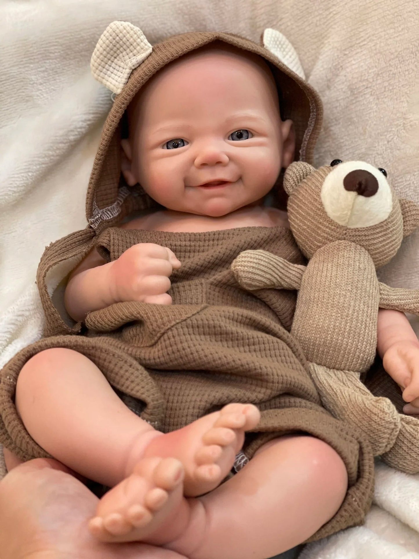 42cm Full Body Silicon Vivienne Bebe Reborn Girl Pеборн Muñeca Handmade Painted Silicone Soft Lifelike De Silicona lifelikesiliconereborns.com