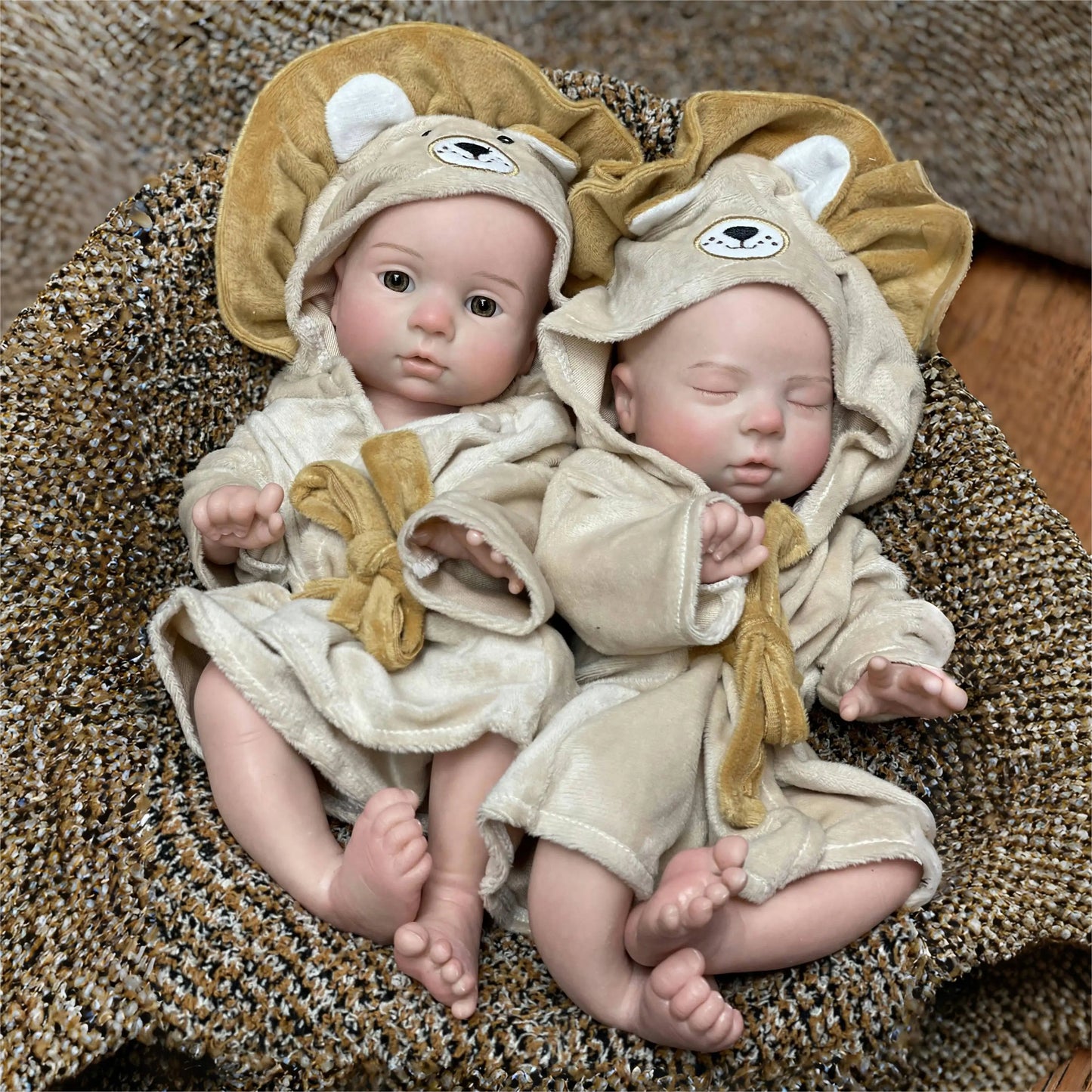 13Inch All Silicone Girls Bebe Reborn Painted Full Body Solid Silicone Reborn Dolls For Kids Gifts De Muñecas Silicona Boneca lifelikesiliconereborns.com