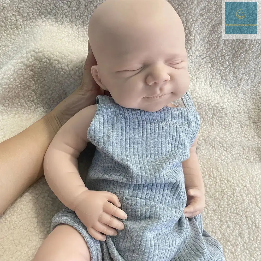 Soft Lifelike Silicone Reborn Dolls 19Inch Baby Girl/Boy Flexible Body For Hobbyists Who Enjoy Creative Customization lifelikesiliconereborns.com
