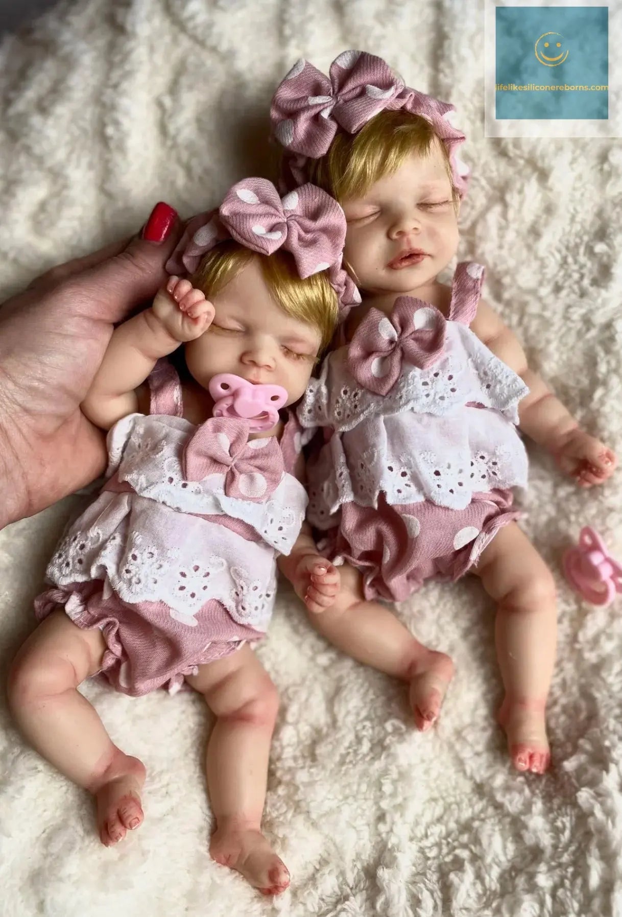 1 PC 10inch Cuddly Full Solid Soft Silicone Reborn Bebe  Doll Waterproof Newborn Baby Girl Lifelike Painted Realistic Doll Toy - lifelikesiliconereborns.com