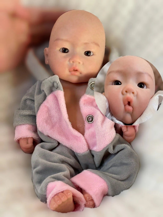 10 Inch Soft Silicone Boy Newborn Baby Doll Awake Bebe Soft Touch  Silicone Reborn Boy For Birthday Gifts lifelikesiliconereborns.com