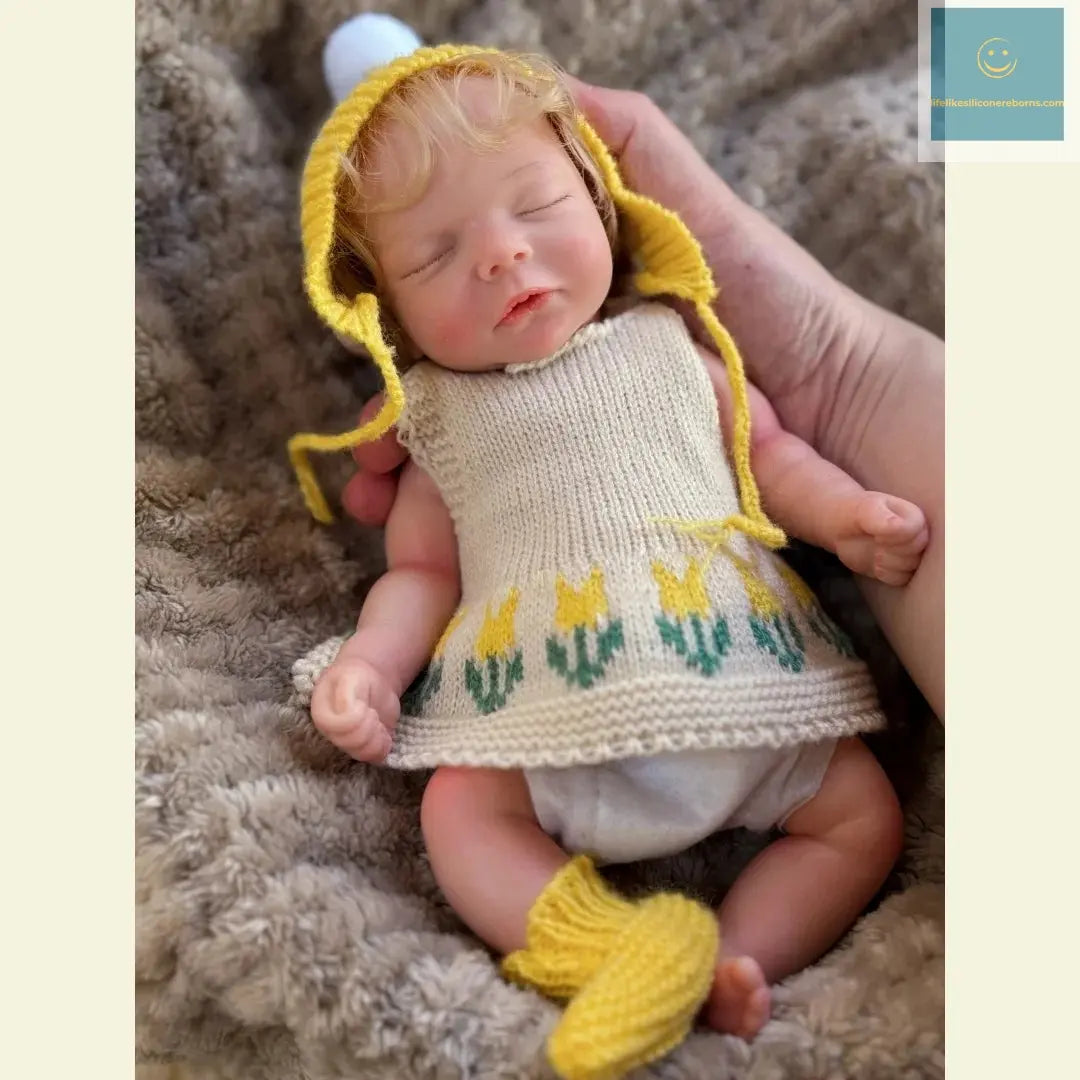 10Inch Can Open Mouth Full Body Silicone Reborn Girl Doll With Handmade Rooted Hair Lifelike Newborn Doll With Sweather Cloth lifelikesiliconereborns.com