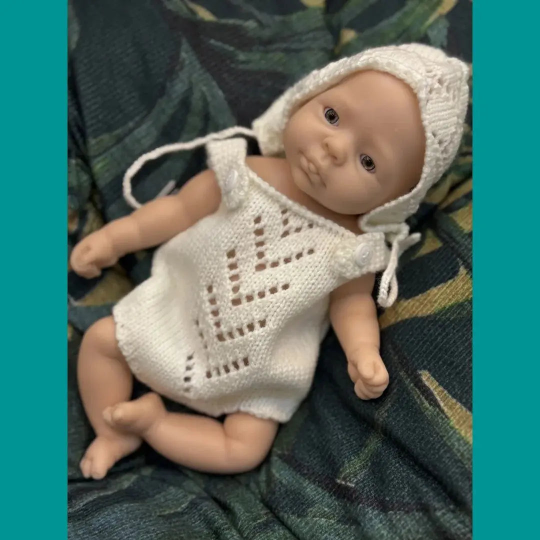 10Inch Open Eyes bebe reborn de silicona Girl Doll With Painted Skin Washable Doll Handmade Soft Touch Newborn Silicone Doll lifelikesiliconereborns.com