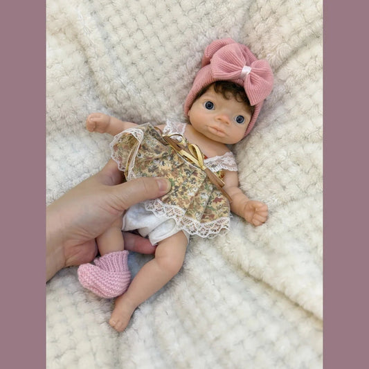 10Inch Washable Open Eyes Lanny Full Body Silicone Bebe Reborn Girl Doll With Rooted Hair Lifelike Realistic Newborn Doll lifelikesiliconereborns.com