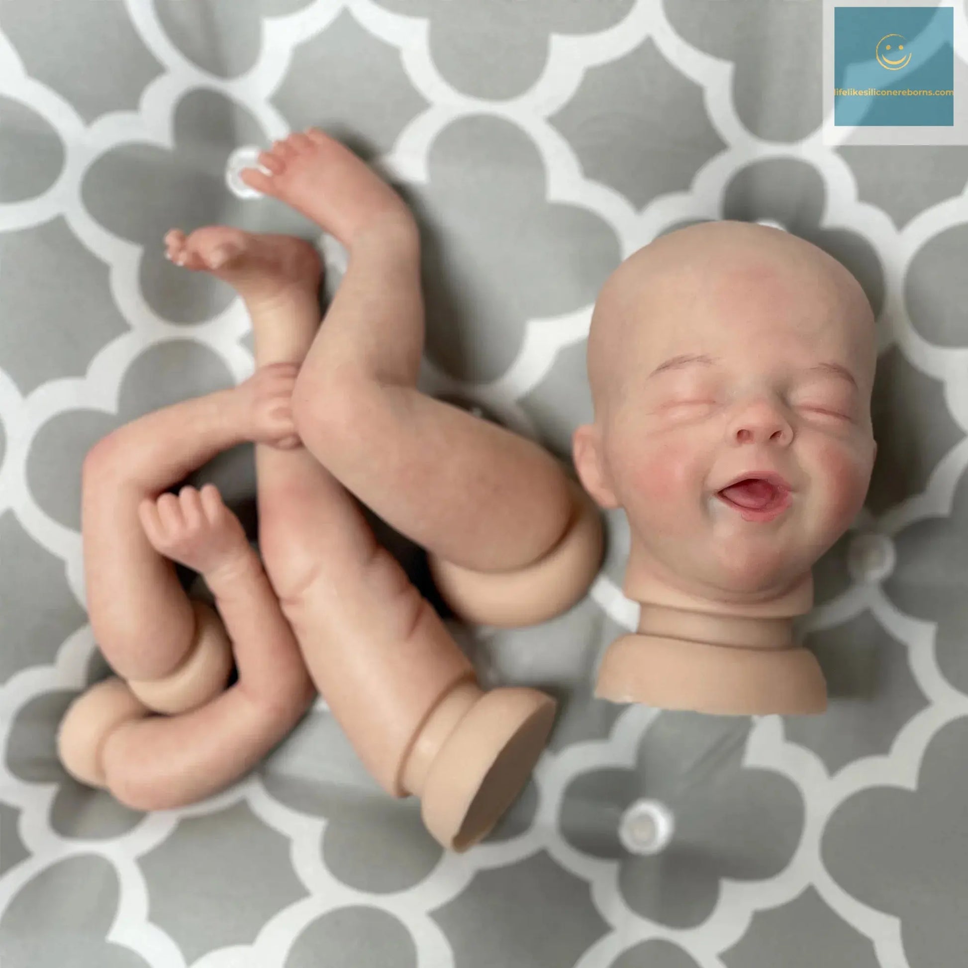 12.5Inch Bebe Reborn Salia Solid Silicone Reborn Dolls Assembled Kit Reborn De Muñecas Silicona Boneca Renascida lifelikesiliconereborns.com