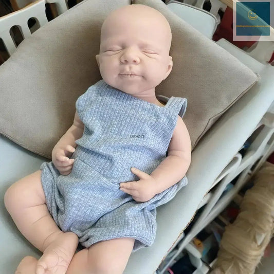 18 Inch Unpainted Realistic Silicone Reborn Baby Girl/Boy Pascale Washable Newborn Dolls Gift For Children Toys And Collectors lifelikesiliconereborns.com