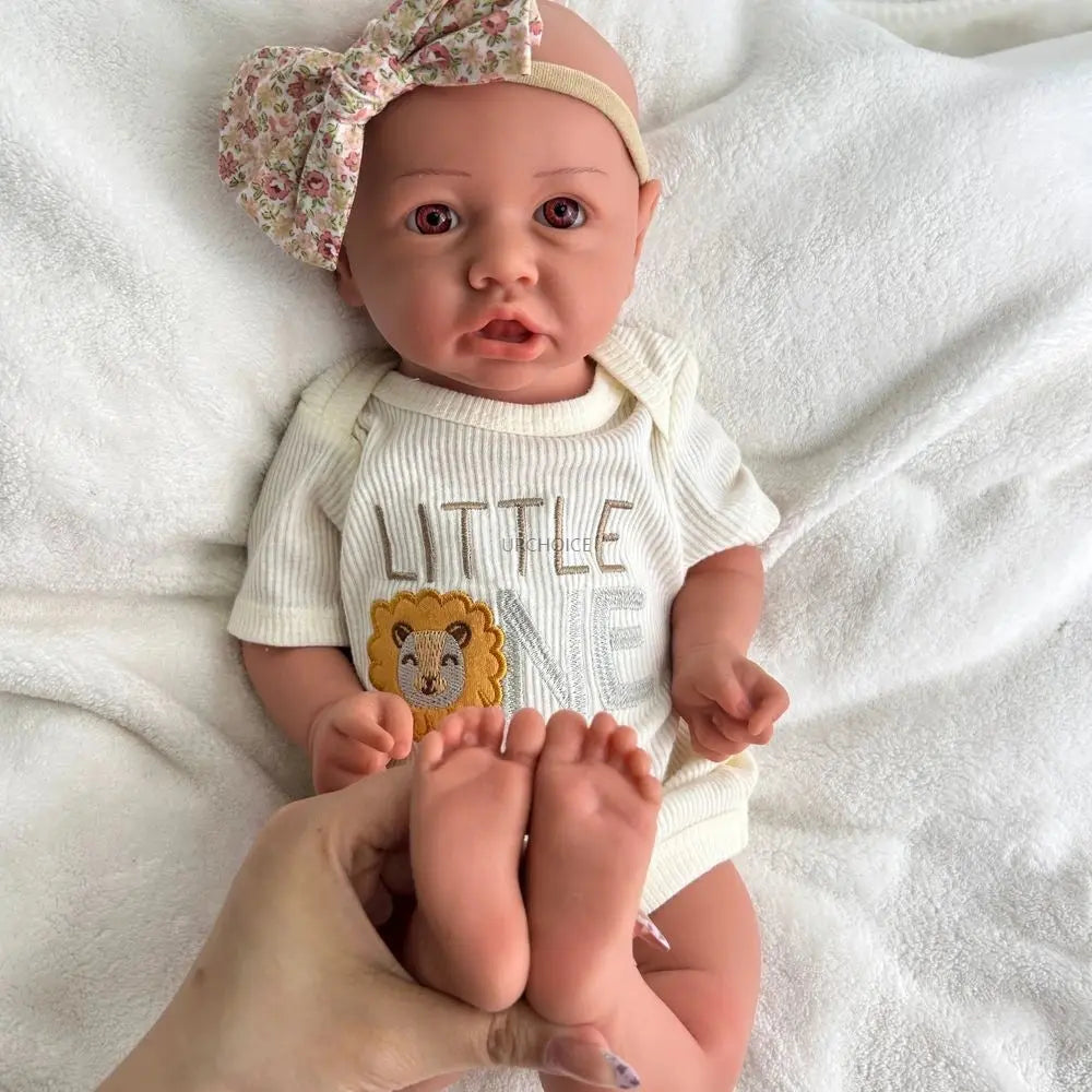 18Inch Realistic Weight Handmade Silicone Reborn Baby Girl Doll Easy to Clean Ideal for Hobbyists Collectible Kids Toy lifelikesiliconereborns.com
