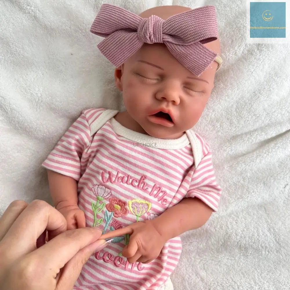 18Inch Realistic Weight Newborn Baby Girl Lifelike Detail Features Silicone Reborn Doll Easy to Clean for Companionship Toy lifelikesiliconereborns.com