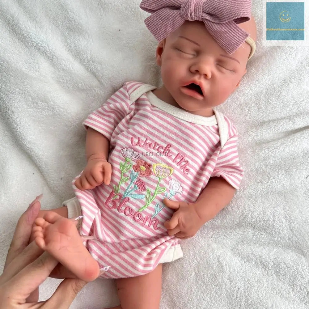 18Inch Realistic Weight Newborn Baby Girl Lifelike Detail Features Silicone Reborn Doll Easy to Clean for Companionship Toy lifelikesiliconereborns.com