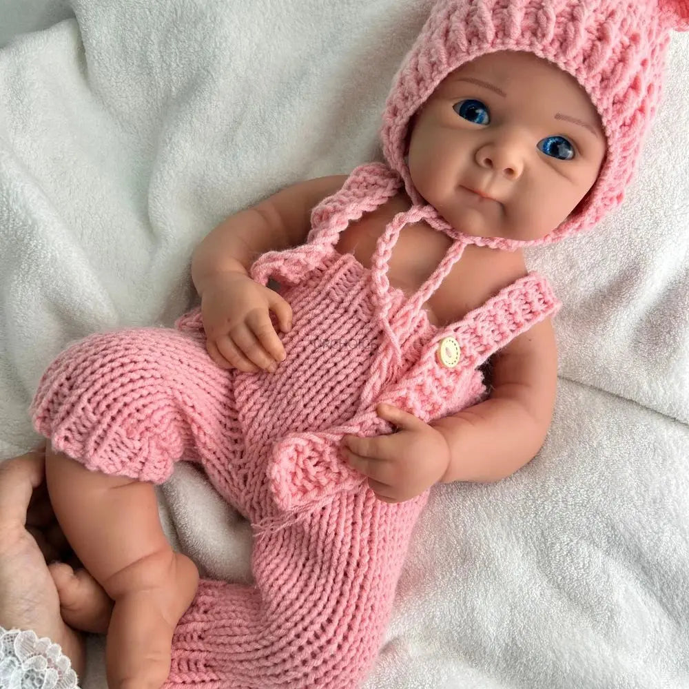 19Inch High-Simulation Flexible Silicone Reborn Baby Girl Bettie Realistic Washable Weighted Art Doll for Christmas Gift lifelikesiliconereborns.com