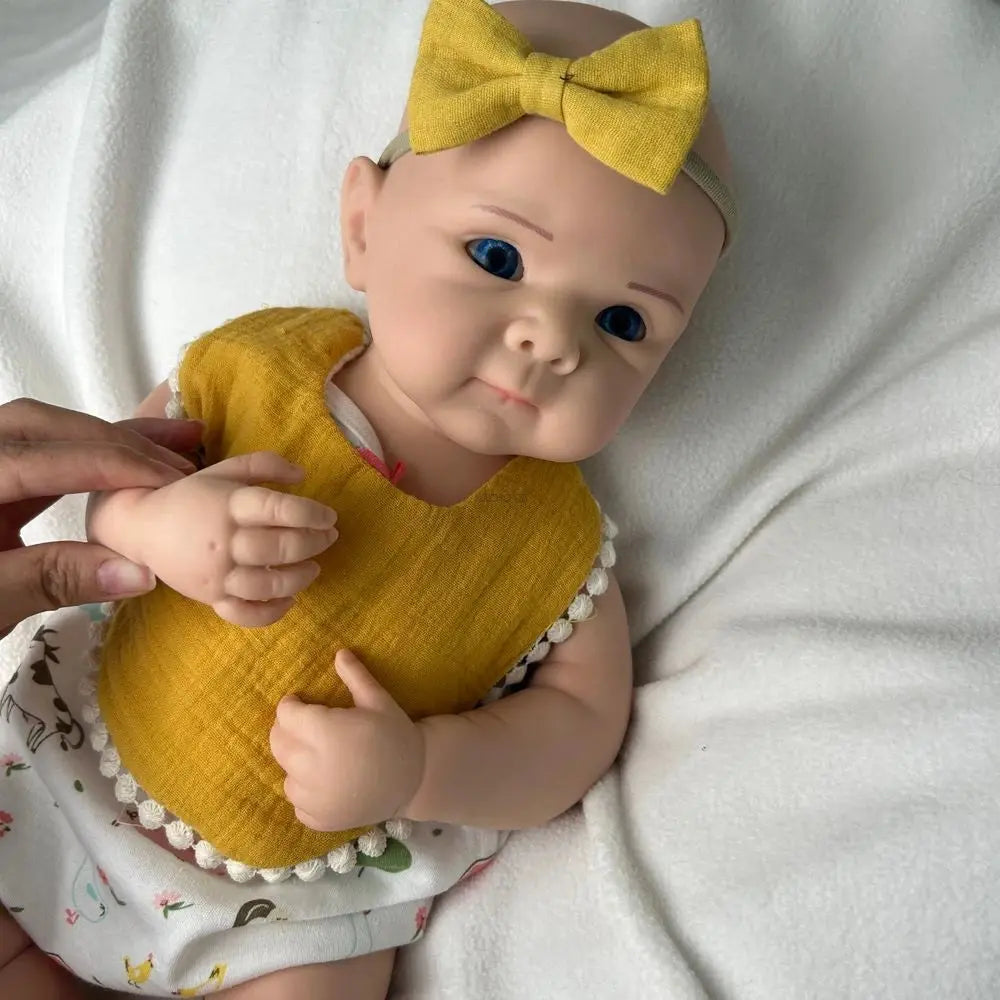 19Inch High-Simulation Flexible Silicone Reborn Baby Girl Bettie Realistic Washable Weighted Art Doll for Christmas Gift lifelikesiliconereborns.com