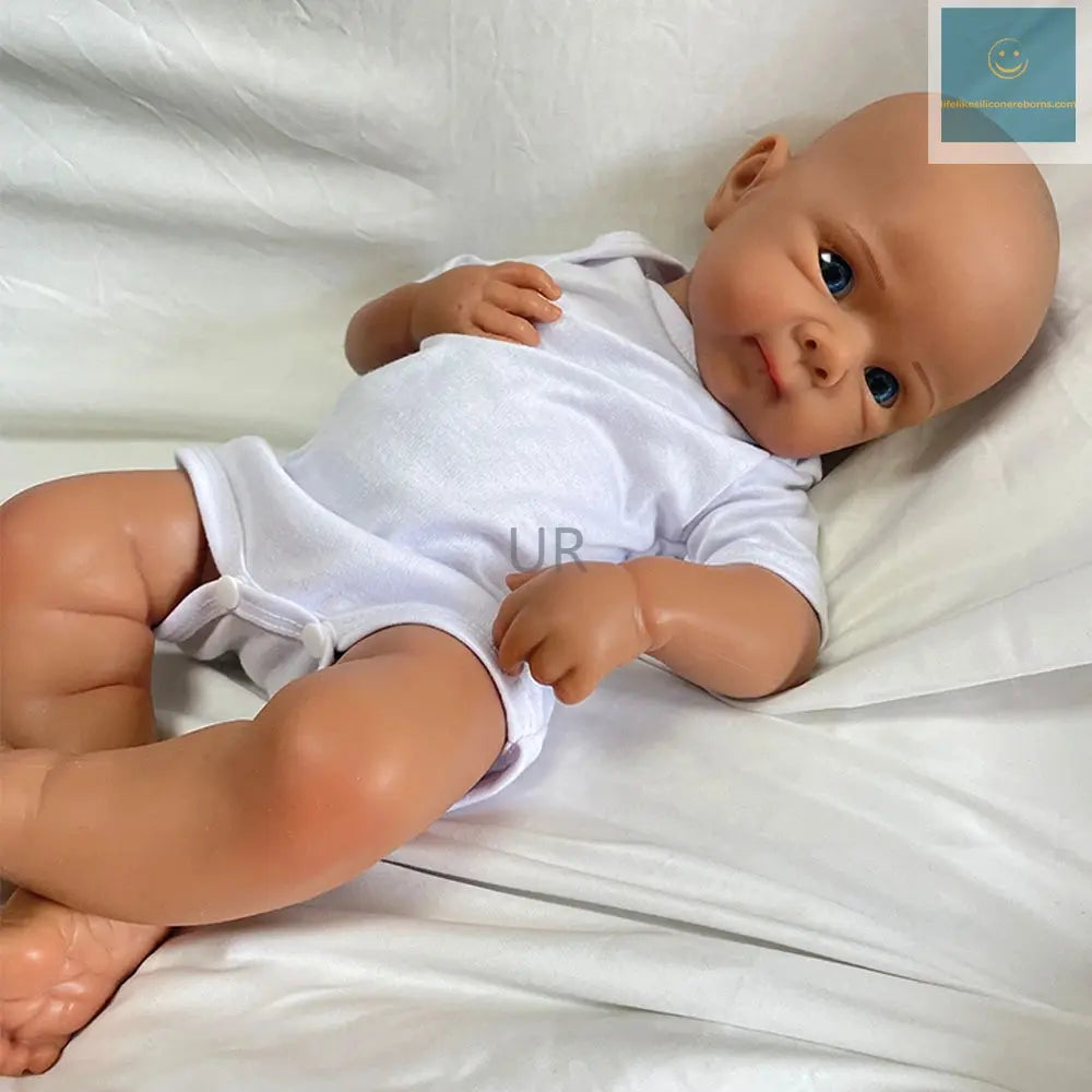 19Inch High-Simulation Flexible Silicone Reborn Baby Girl Bettie Realistic Washable Weighted Art Doll for Christmas Gift lifelikesiliconereborns.com