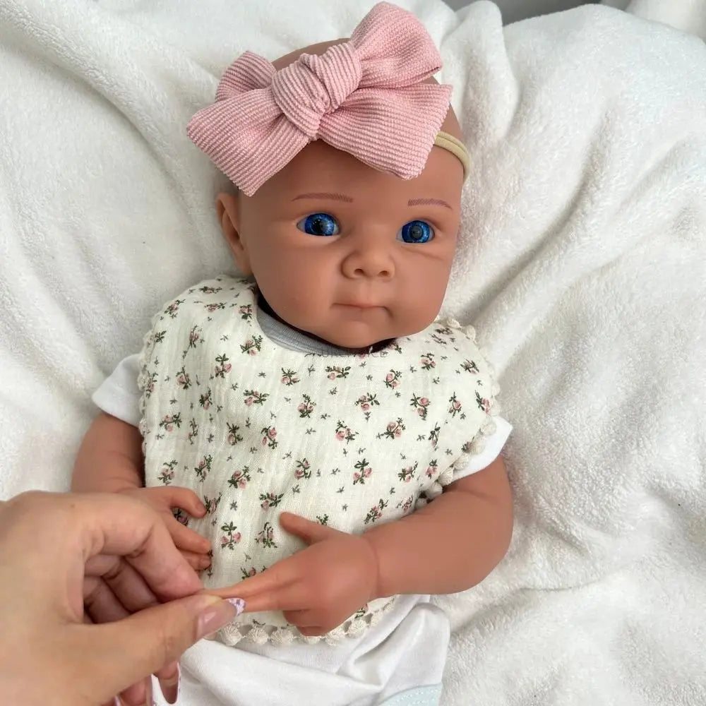 19Inch Realistic Features Soft Silicone Reborn Baby Girl Bettie Weight Lifelike Details Doll for Loneliness Accompany Kids Toy lifelikesiliconereborns.com