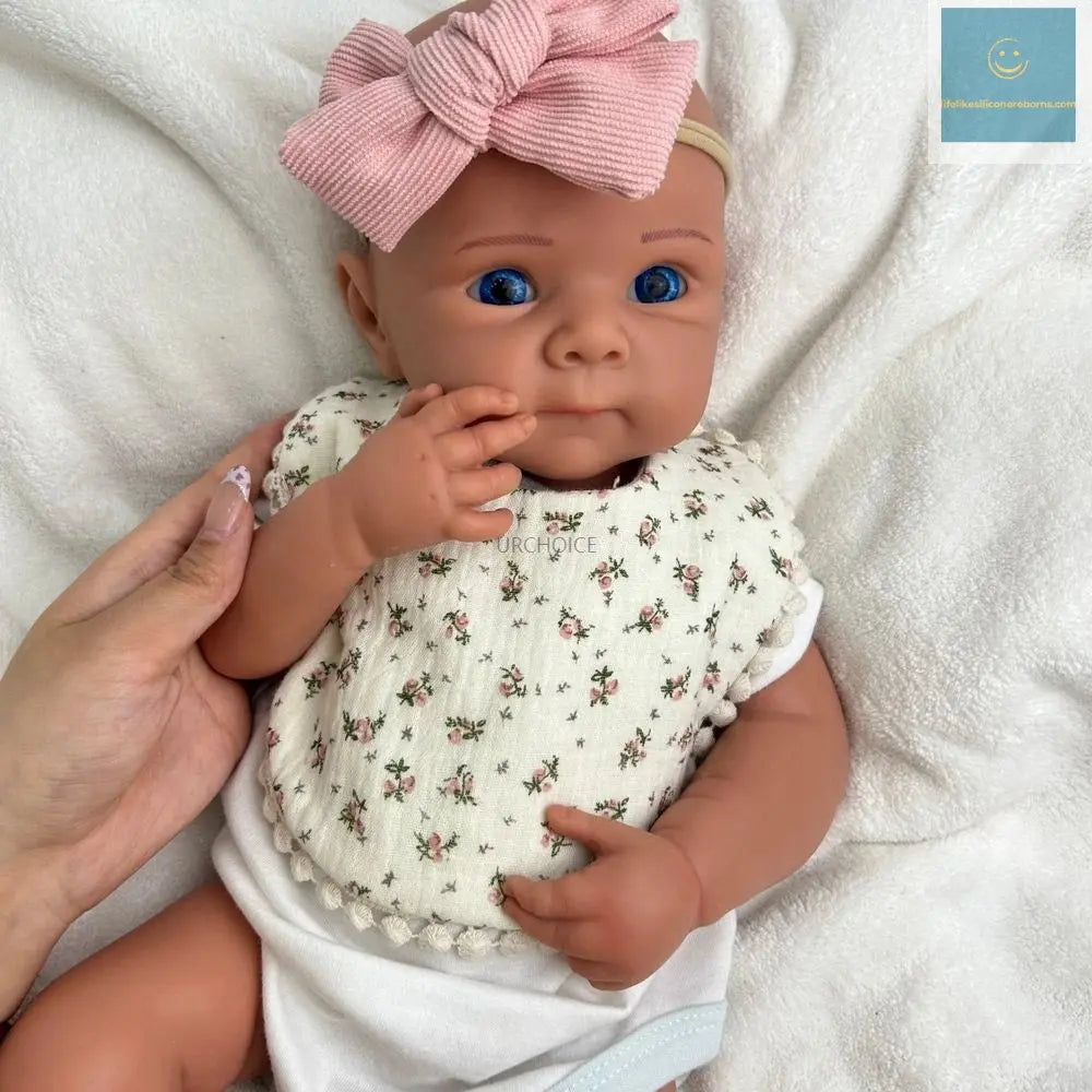 19Inch Realistic Features Soft Silicone Reborn Baby Girl Bettie Weight Lifelike Details Doll for Loneliness Accompany Kids Toy lifelikesiliconereborns.com