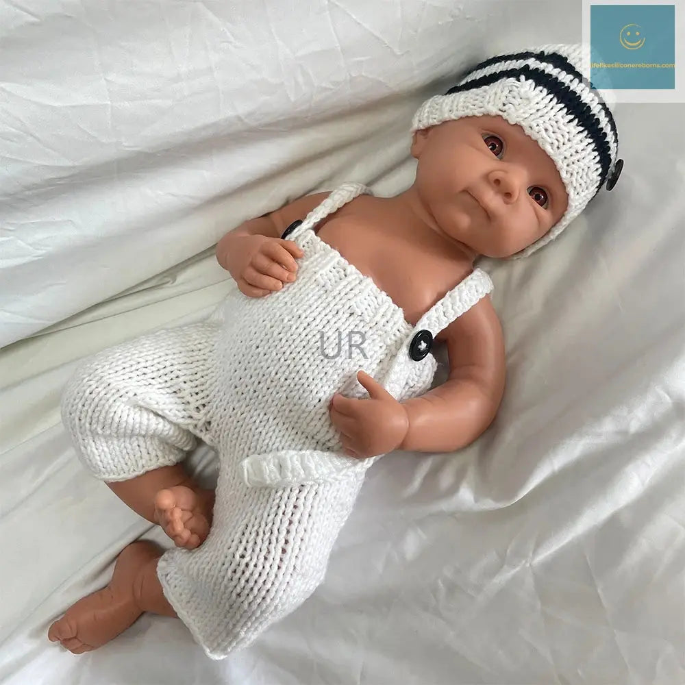 19Inch Realistic Silicone Reborn Baby Girl Bettie Lifelike Skin Poseable Limbs Doll for Doll Enthusiasts Collectibles lifelikesiliconereborns.com