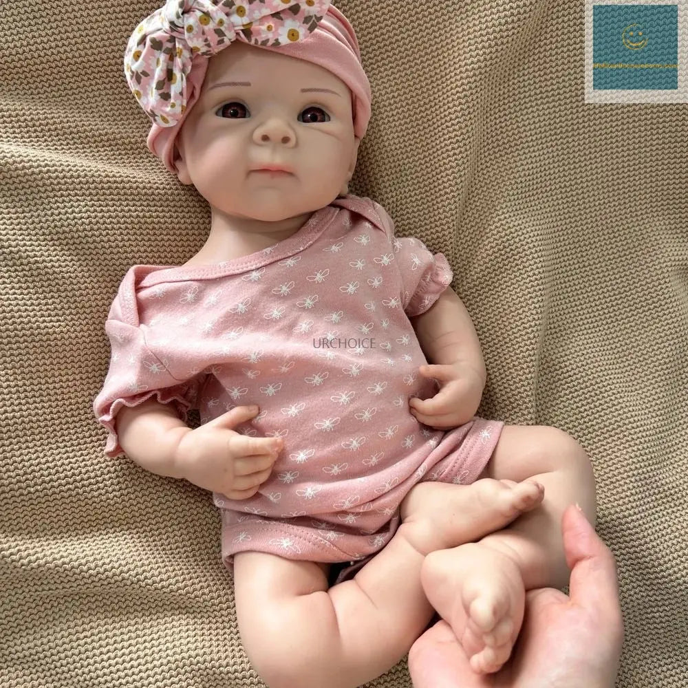 19Inch Realistic Silicone Reborn Baby Girl Bettie Lifelike Skin Poseable Limbs Doll for Doll Enthusiasts Collectibles lifelikesiliconereborns.com