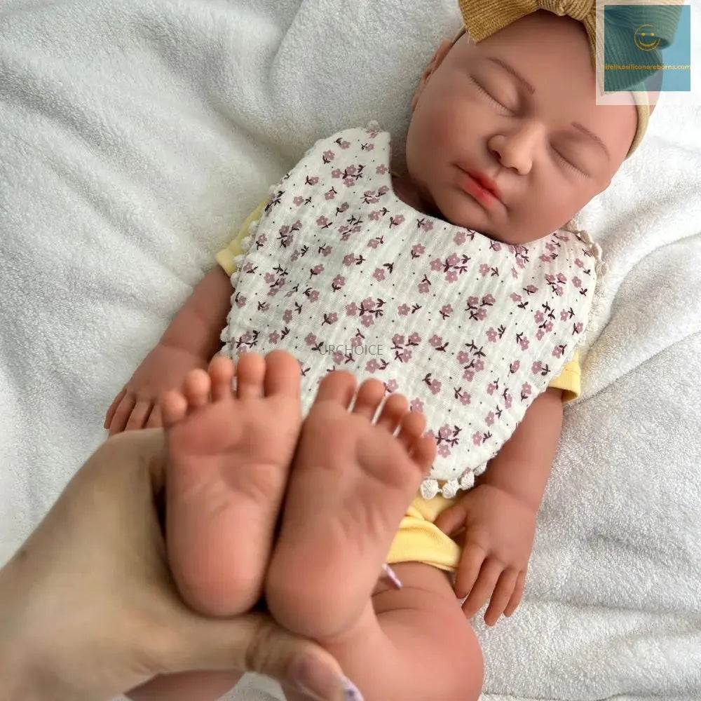 22Inch Handmade Weighted Silicone Reborn Baby Girl 8.6lb Soft Touch Feeling Waterproof Doll for Expectant Parents Collectibles lifelikesiliconereborns.com