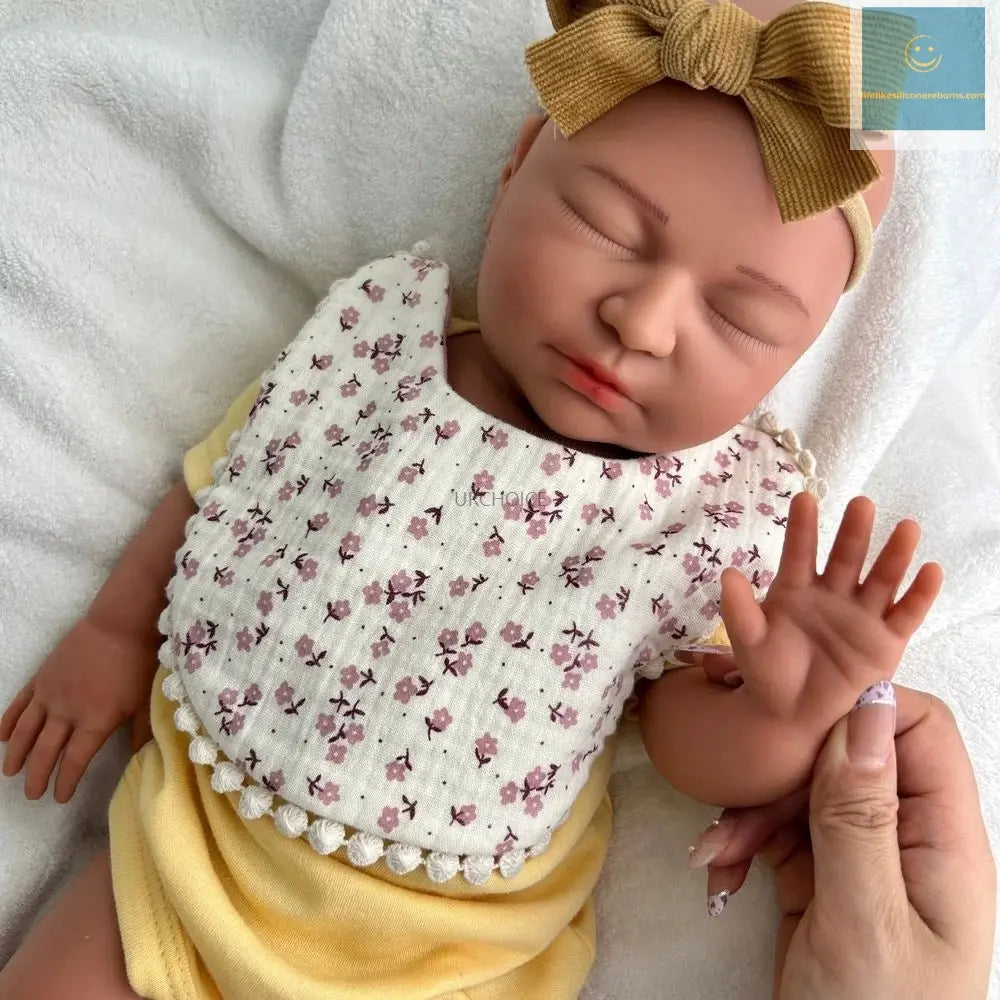 22Inch Handmade Weighted Silicone Reborn Baby Girl 8.6lb Soft Touch Feeling Waterproof Doll for Expectant Parents Collectibles lifelikesiliconereborns.com