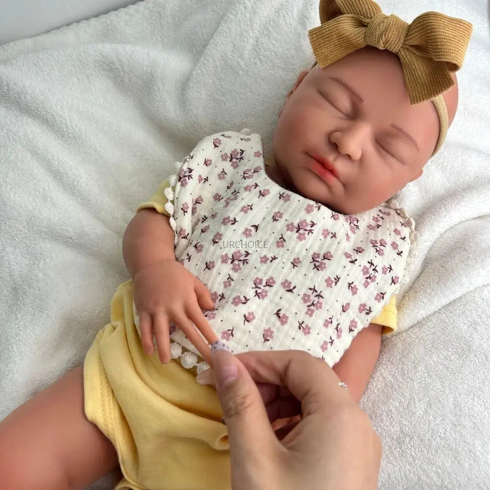 22Inch Handmade Weighted Silicone Reborn Baby Girl 8.6lb Soft Touch Feeling Waterproof Doll for Expectant Parents Collectibles lifelikesiliconereborns.com