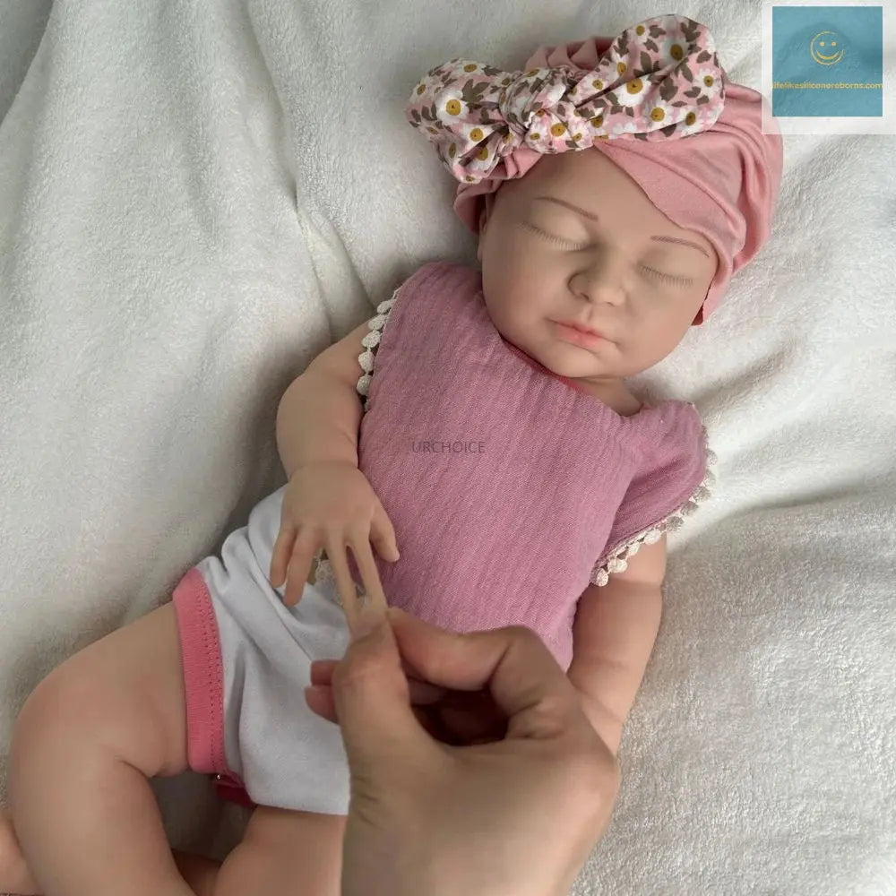 22Inch Handmade Weighted Silicone Reborn Baby Girl 8.6lb Soft Touch Feeling Waterproof Doll for Expectant Parents Collectibles lifelikesiliconereborns.com