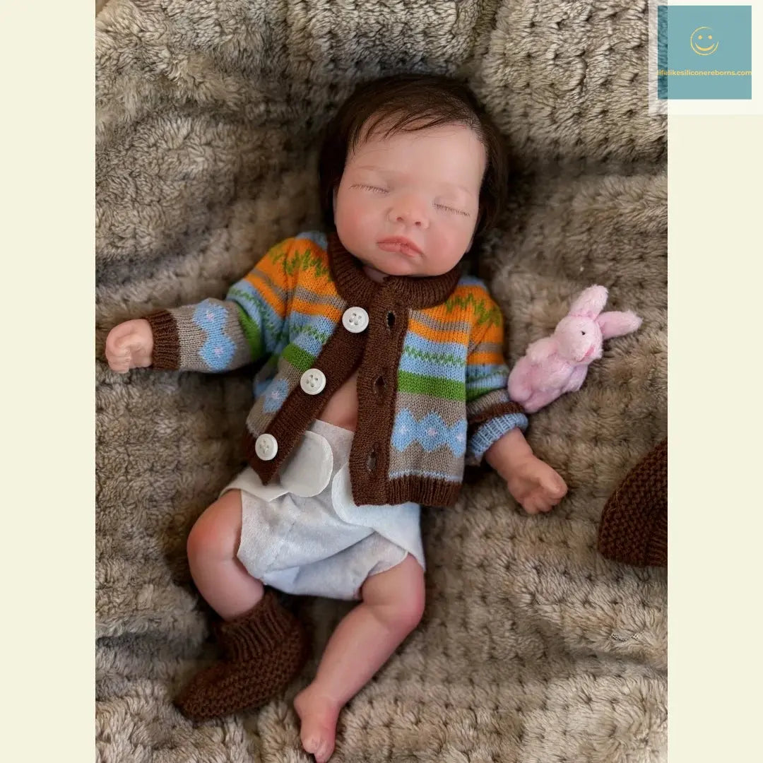 26cm Close Eyes Cuddly Whole Body Solid Silicone bébé reborn Girl Doll With Rooted Hair Soft Touch  Lifelike bébé reborn Doll lifelikesiliconereborns.com