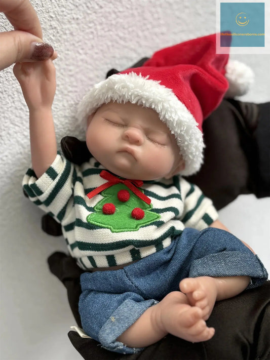 28cm Close Eyes Washable Full Body Silicone Reborn Boy Doll With Eyelashes 3D Paint Skin Soft Lifelike Realistic Bebe Reborn lifelikesiliconereborns.com